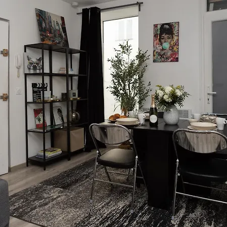 Sweet Batignolles 1 Bedroom - N37 Parigi